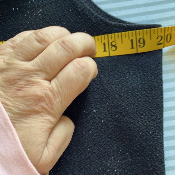 🇨🇦  Black Sparkly Sleeveless Top, Size XL - Picture 9 of 10